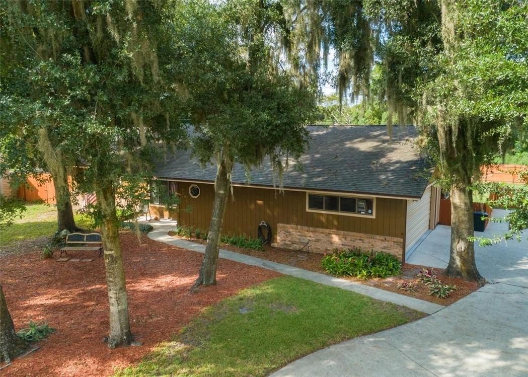 8402 Lake Bosse Dr., Orlando, FL 32810