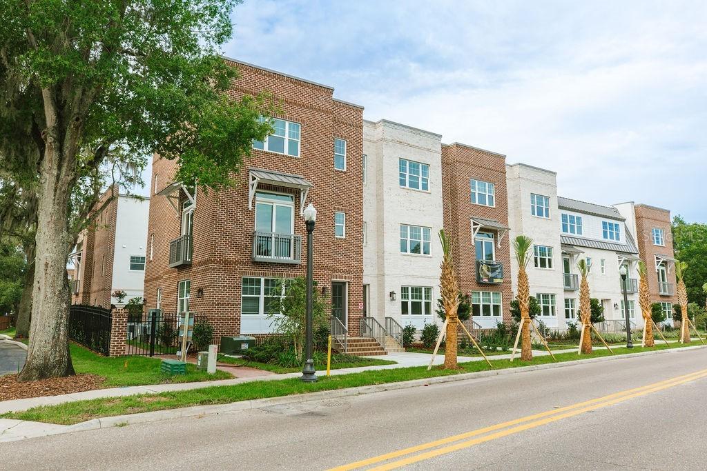 153 S. Park Ave #2D, Winter Garden, FL 34787