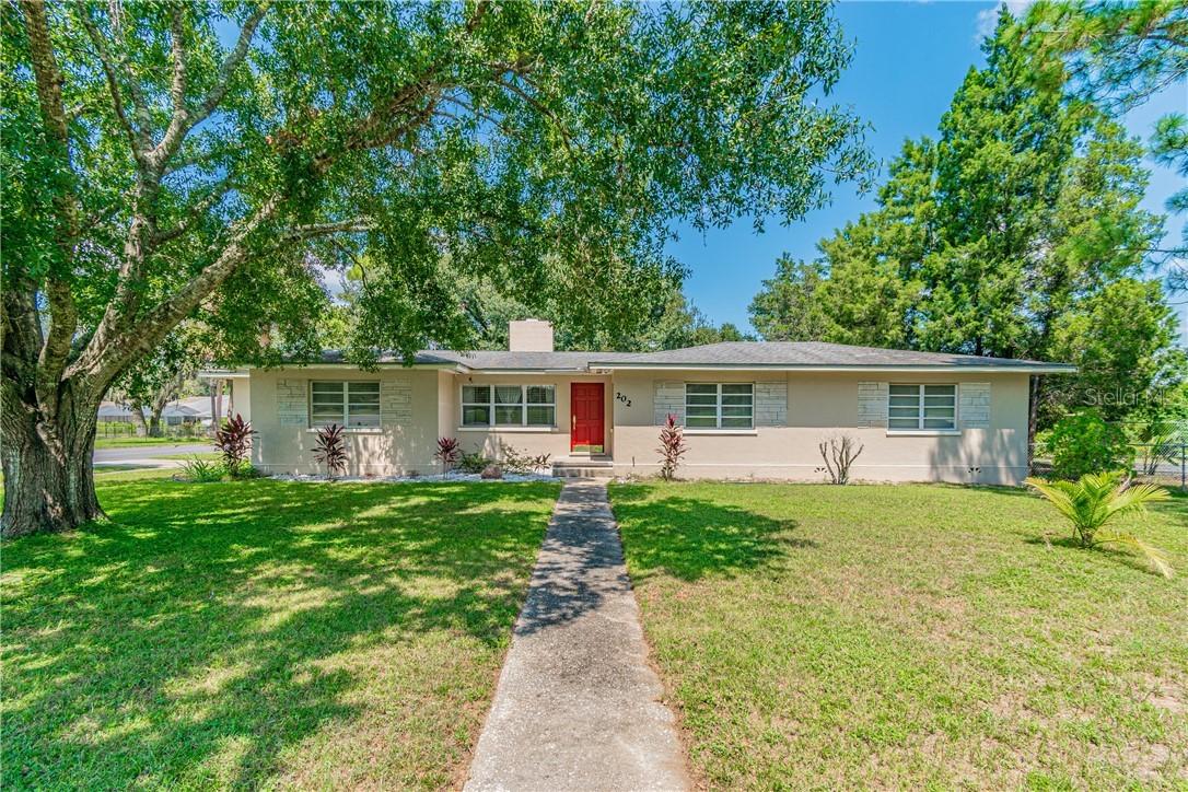 202 E Bay St., Davenport, FL 33837