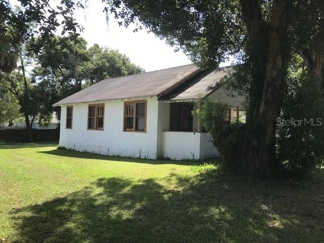 606 S Lone Oak Dr., Leesburg, FL 34748