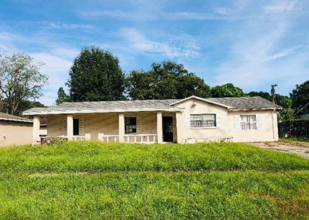 621 Hemlock Ln., Lakeland, FL 33810