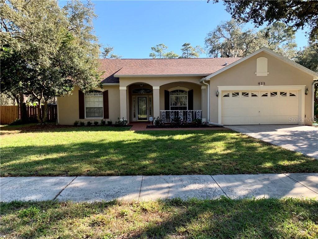 625 Oakpoint Cir., Davenport, FL 33837