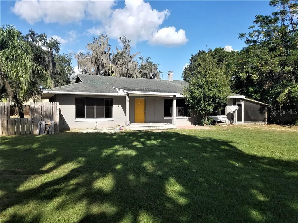 2250 Crescent Dr., Mount Dora, FL 32757