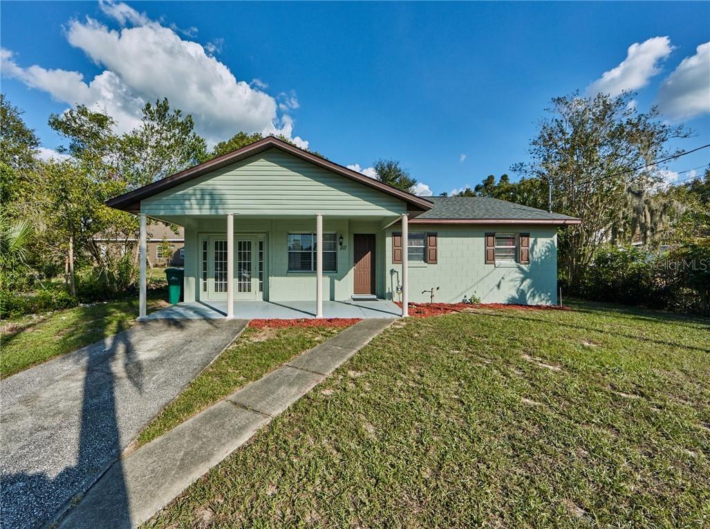 1111 South St., Eustis, FL 32726