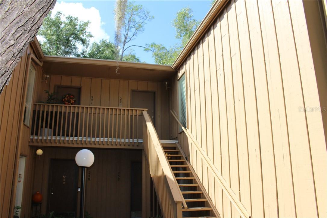 239 Crown Oaks Way #202, Longwood, FL 32779