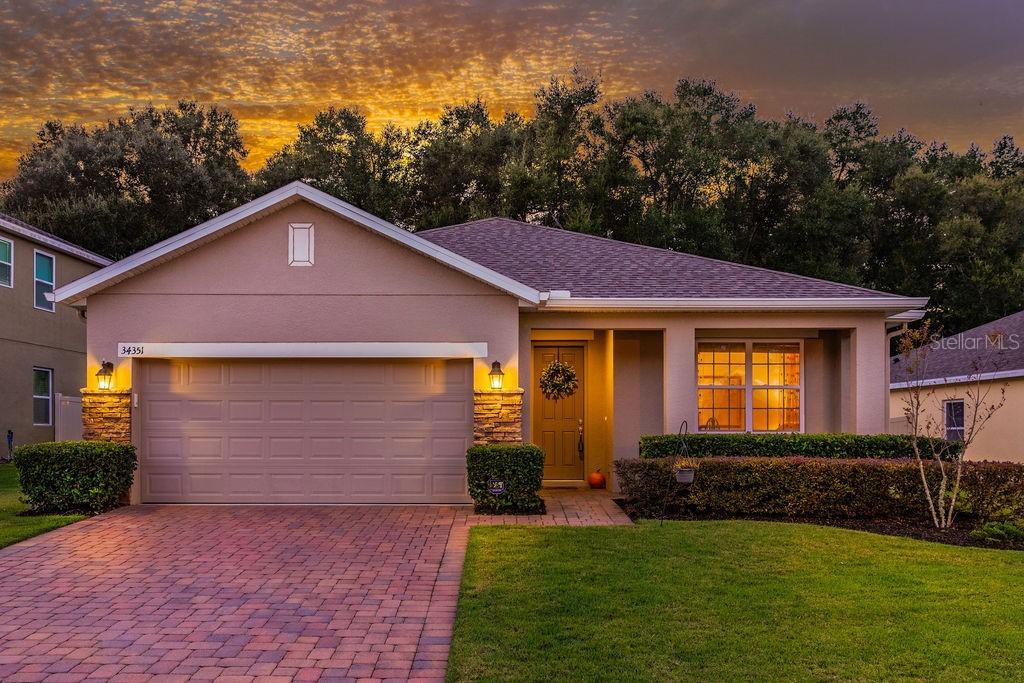 34351 Alameda Dr., Sorrento, FL 32776