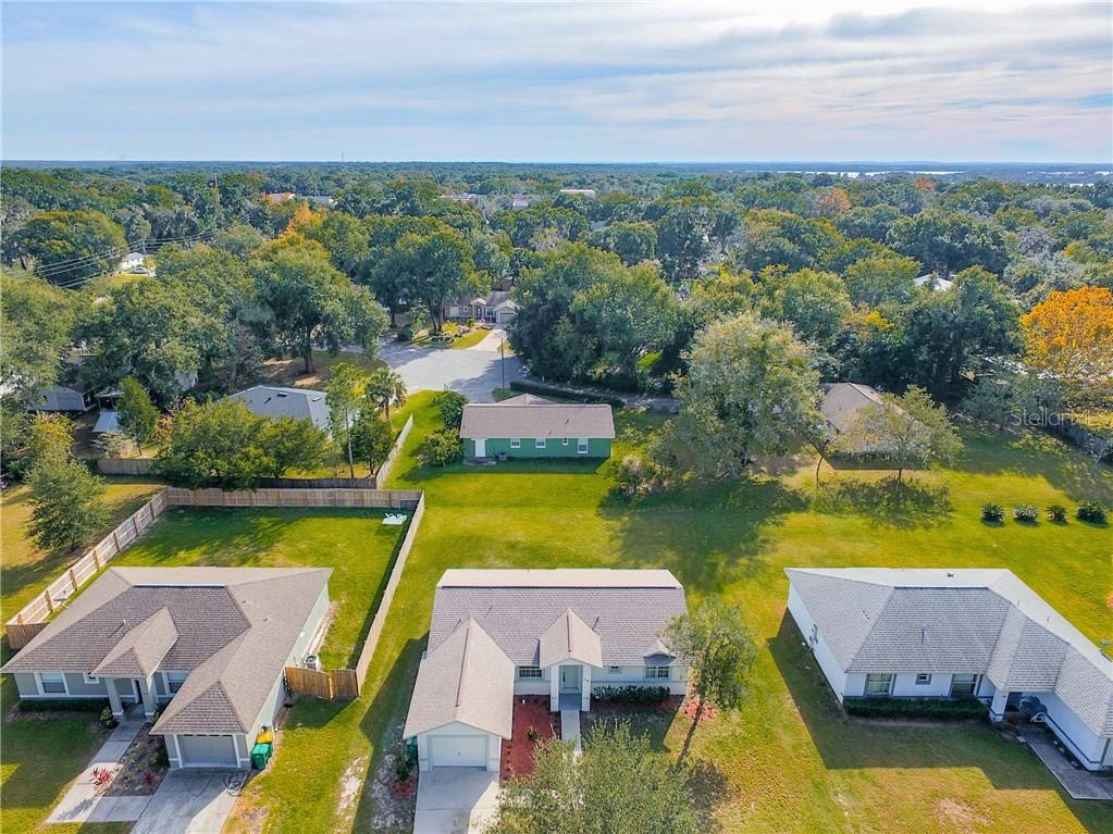 738 E 11th Ave., Mount Dora, FL 32757