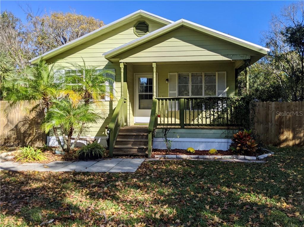 1621 Elizabeth St., New Smyrna Beach, FL 32168