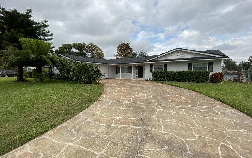 831 Springwood Dr., Orlando, FL 32839