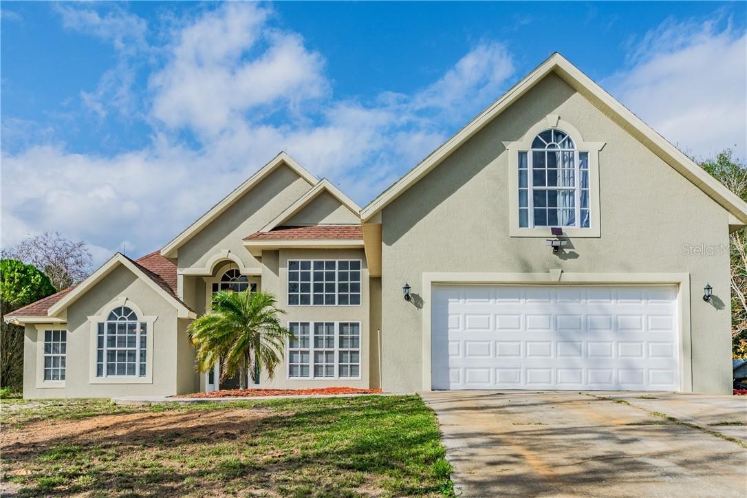 8800 De Sousa Ct, Groveland, FL 34736