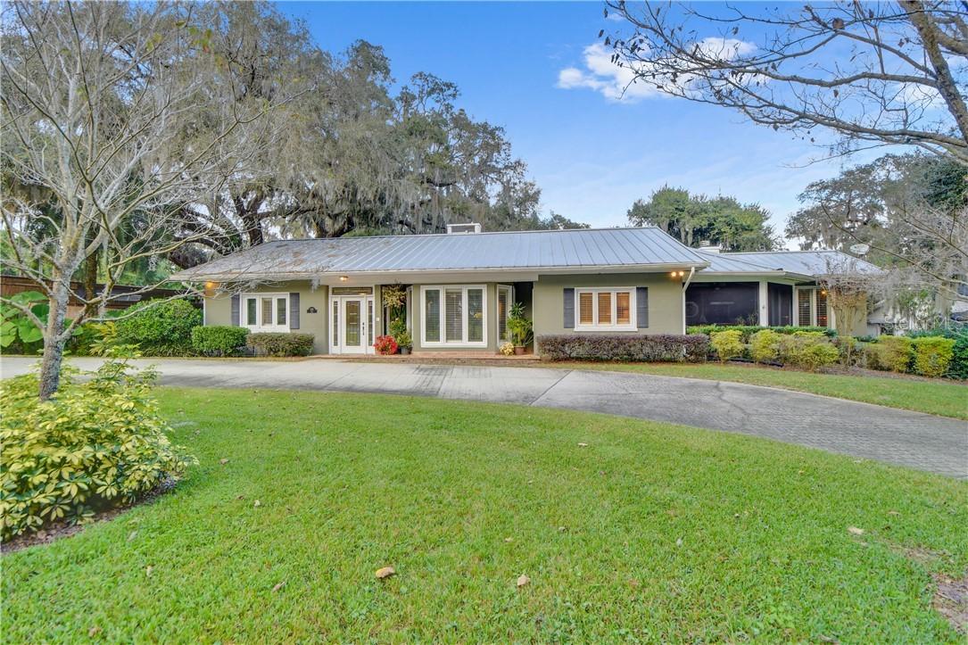 1535 E Crooked Lake Dr., Eustis, FL 32726