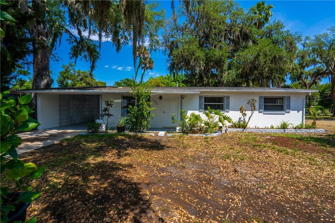 1539 Magnolia St., New Smyrna Beach, FL 32168