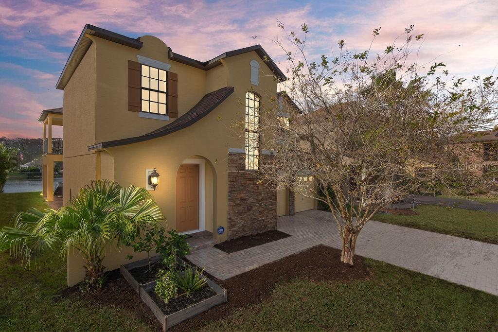10072 Silver Laurel Way, Orlando, FL 32832