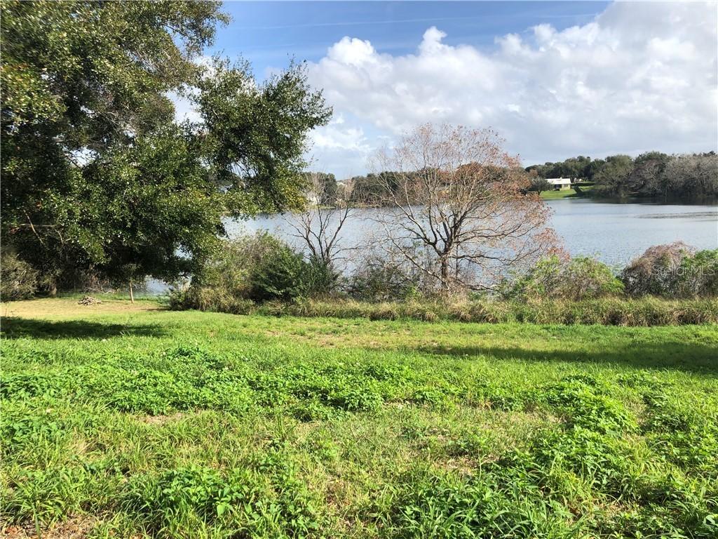S Lakeshore Ct., Eustis, FL 32726