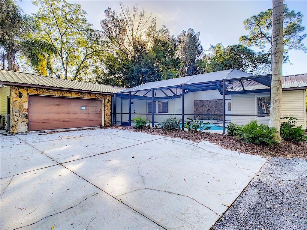 4616 30th Ave., Bradenton, FL 34208