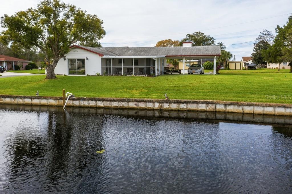 26608 Bimini Dr., Tavares, FL 32778