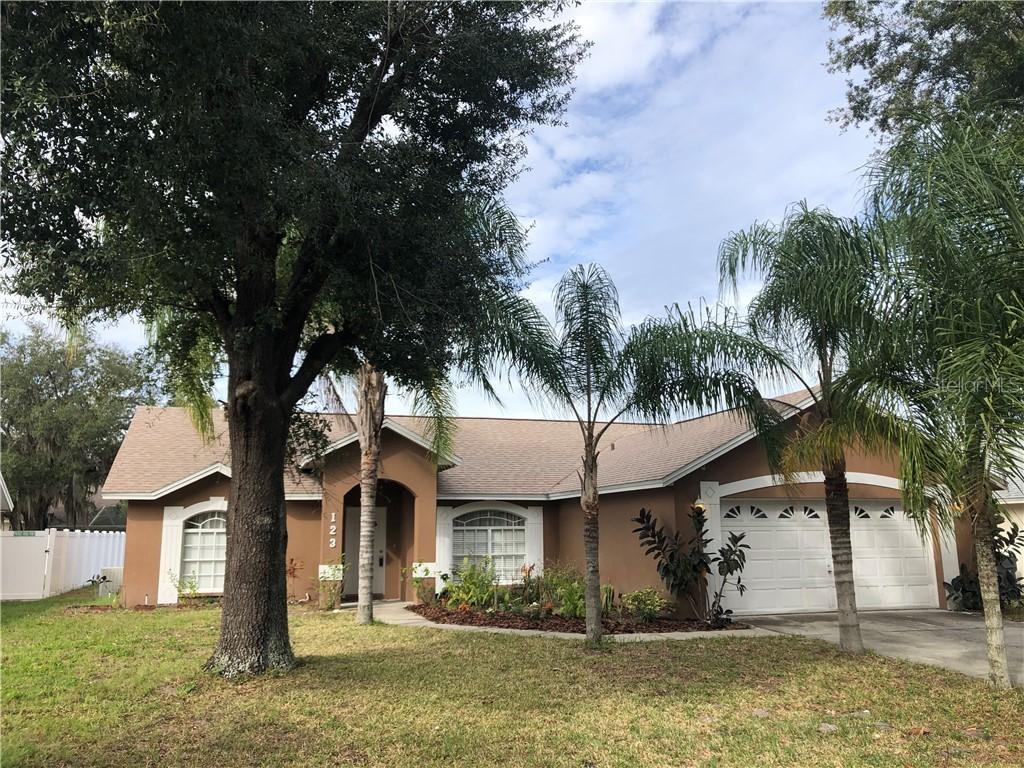 123 Oak Leigh Ct., Davenport, FL 33896