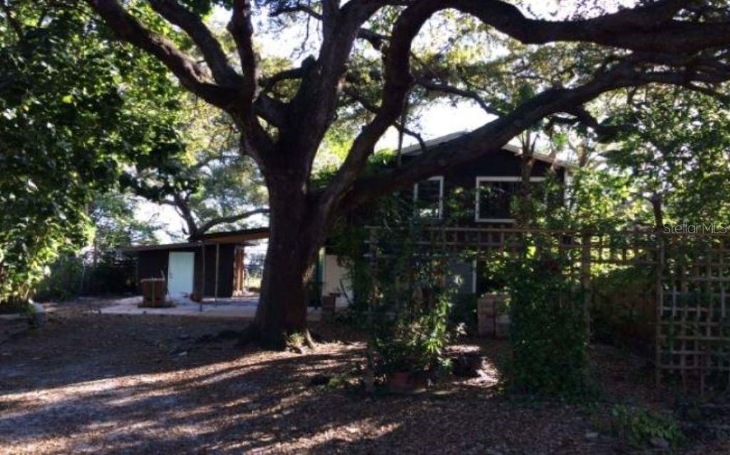 1824 Gillespie Ave., Sarasota, FL 34234