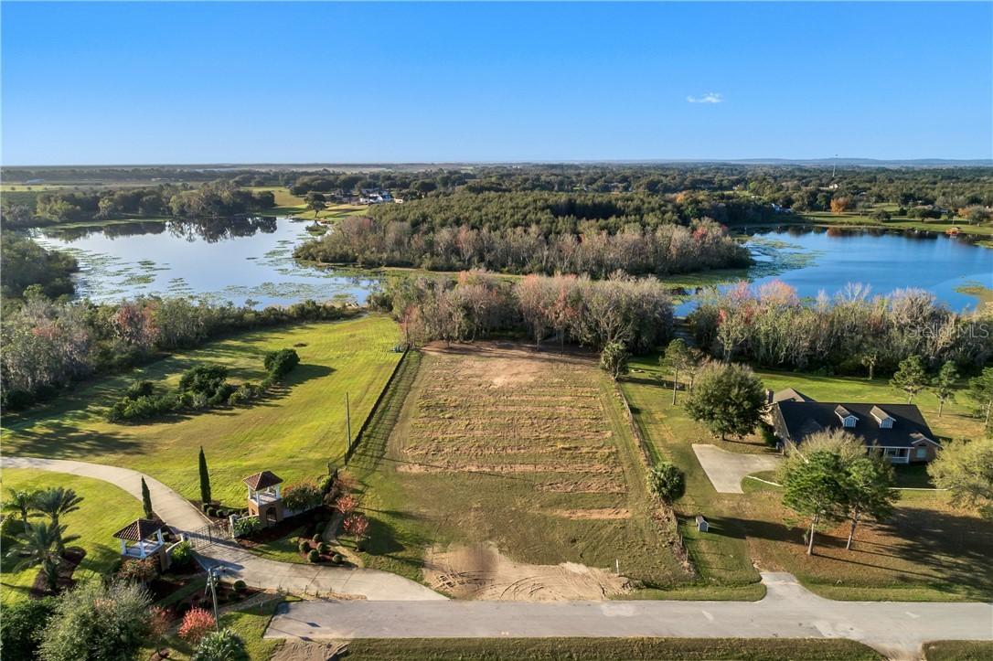 Palm View Cir., Mount Dora, FL 32757