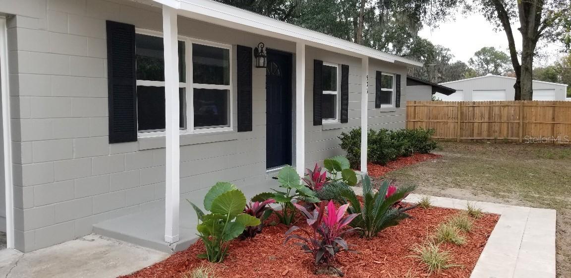 506 Louanne Ct., Tavares, FL 32778