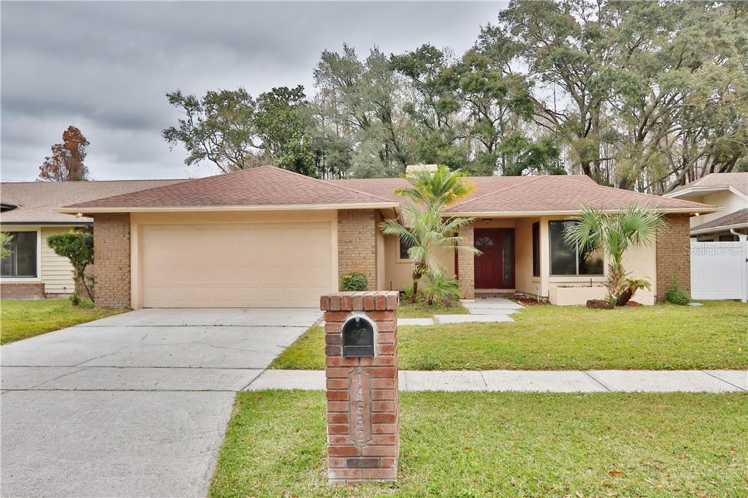 14633 Village Glen Cir., Tampa, FL 33618