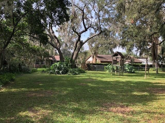 285 W Oak Hill Rd., Mount Dora, FL 32757