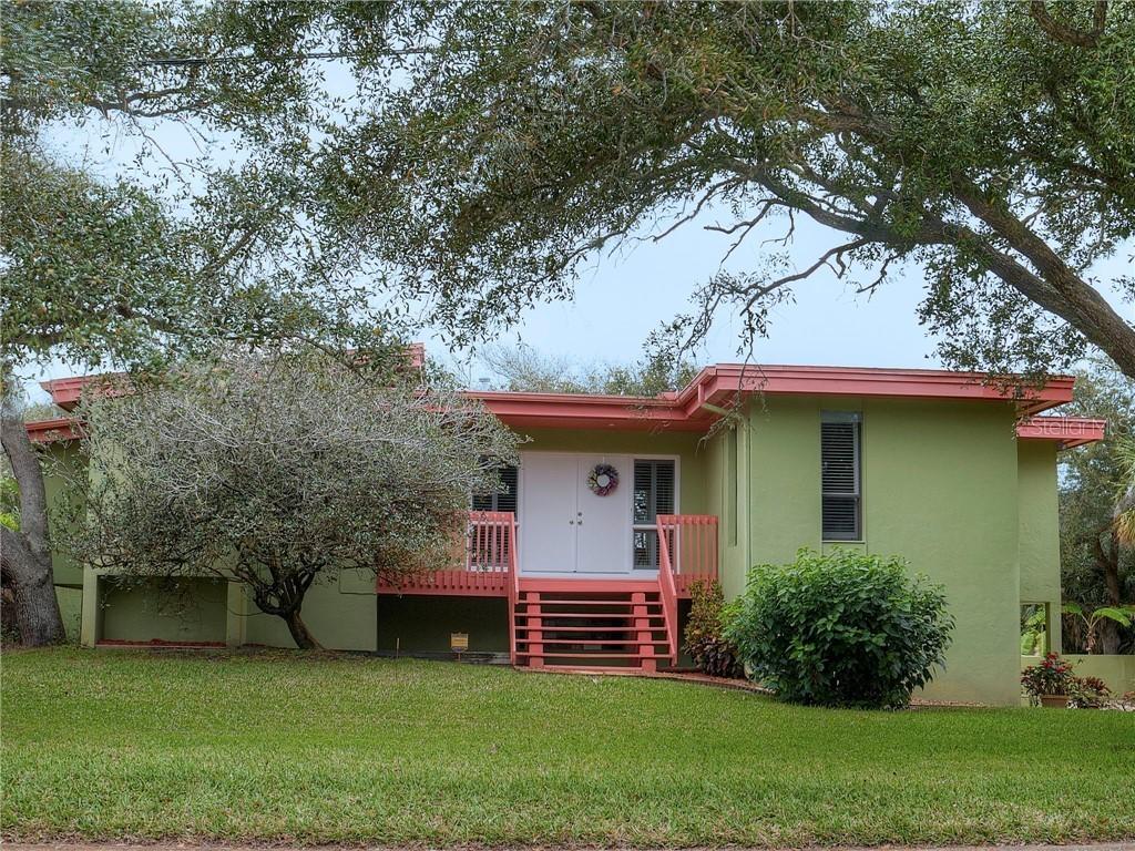824 E 14th Ave., New Smyrna Beach, FL 32169