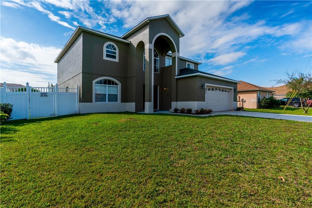 357 Corsica Ct., Kissimmee, FL 34758