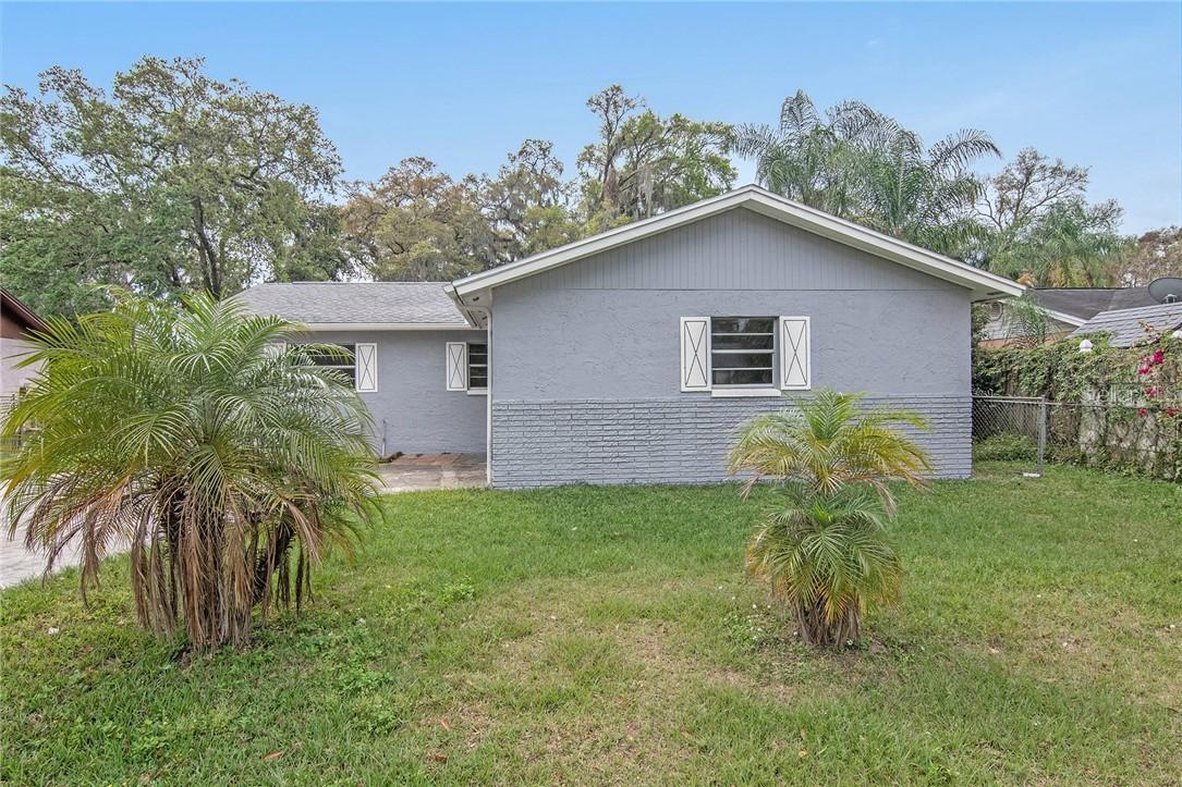 508 Robin Hill Cir., Brandon, FL 33510