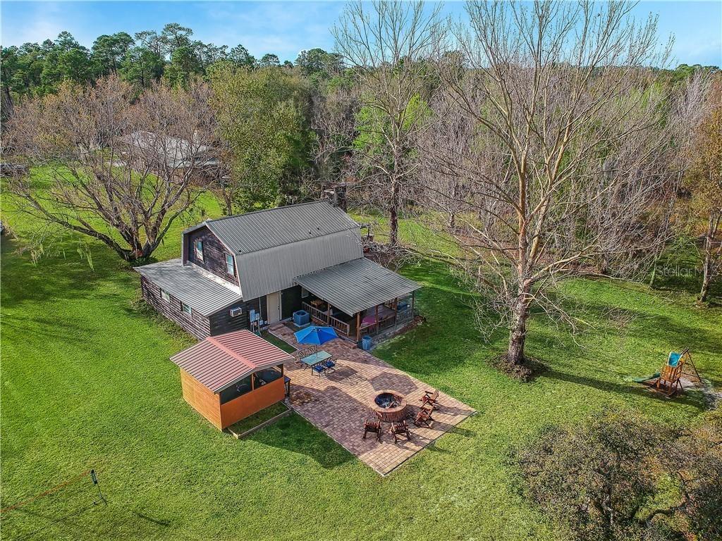 21060 Parkcrest Dr., Eustis, FL 32736