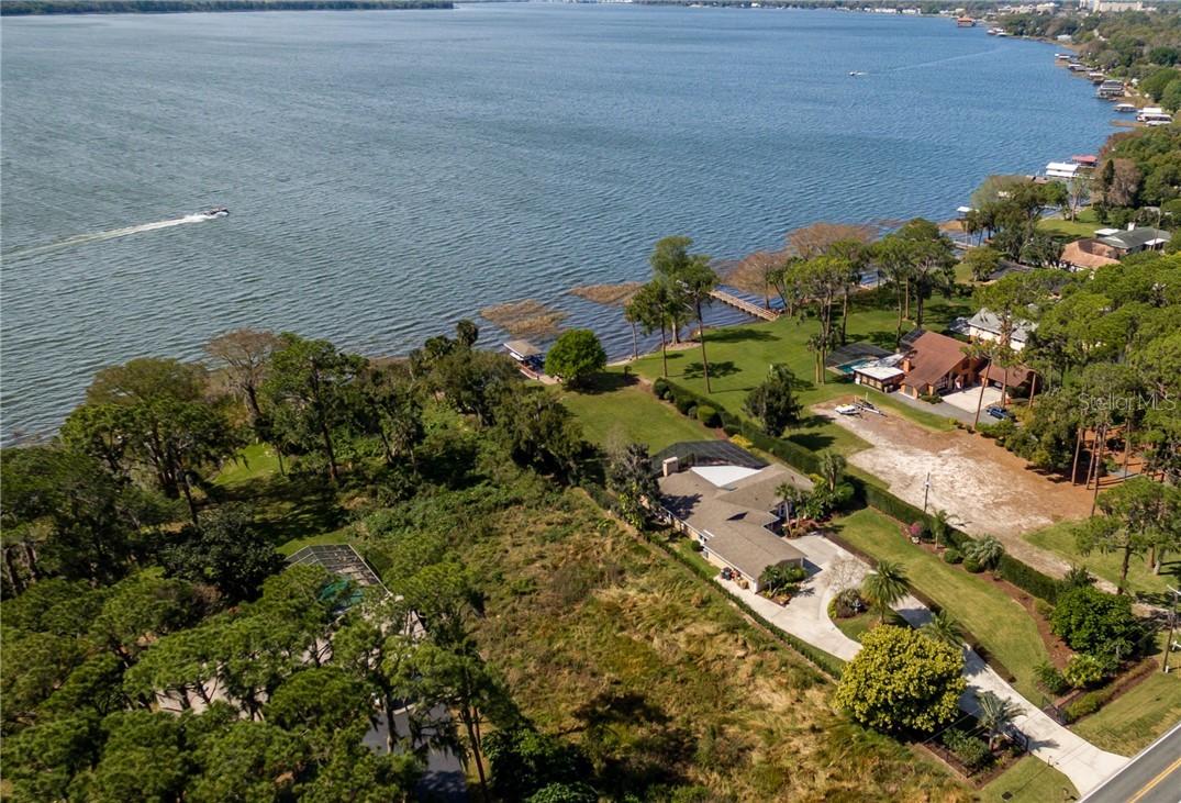 33505 Lakeshore Dr., Tavares, FL 32778