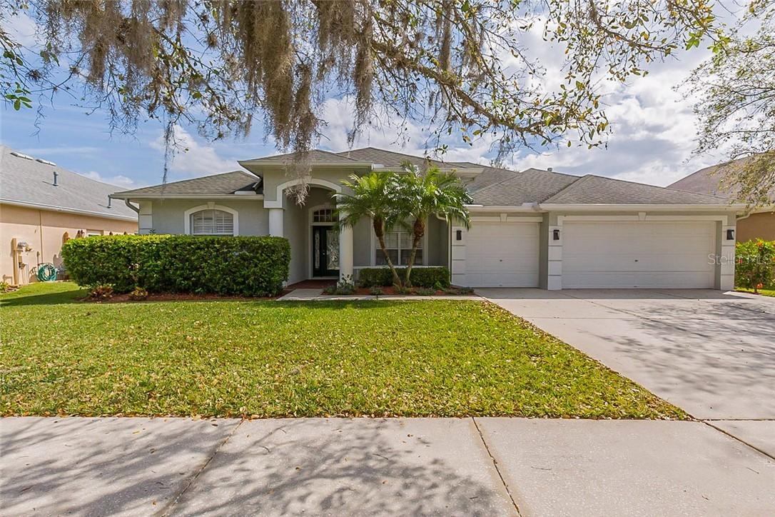 5405 Winhawk Way, Lutz, FL 33558