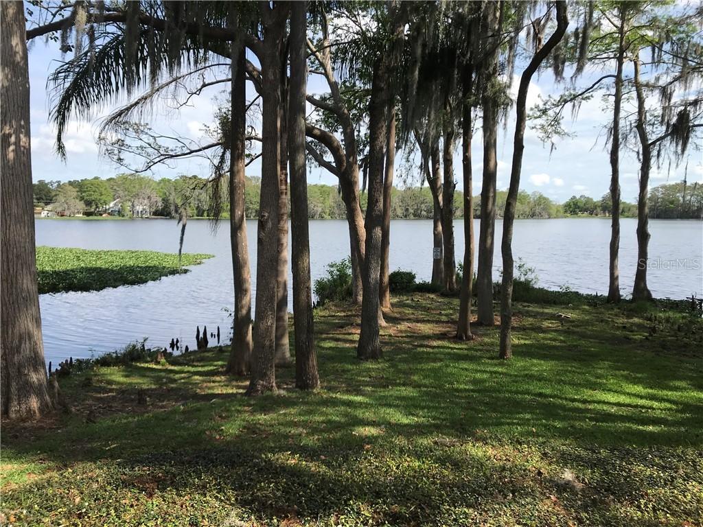 25101 Northlake Dr., Sanford, FL 32773