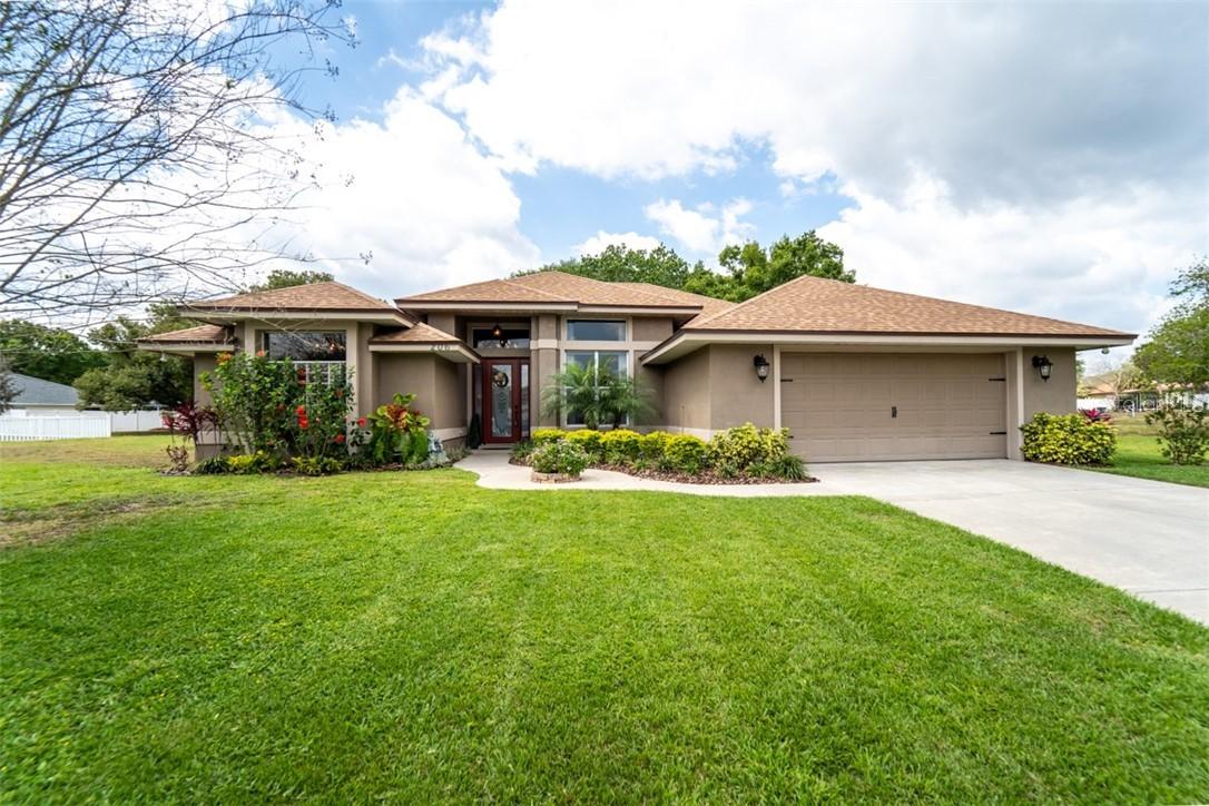 206 Lake Mariam Ct., Winter Haven, FL 33884