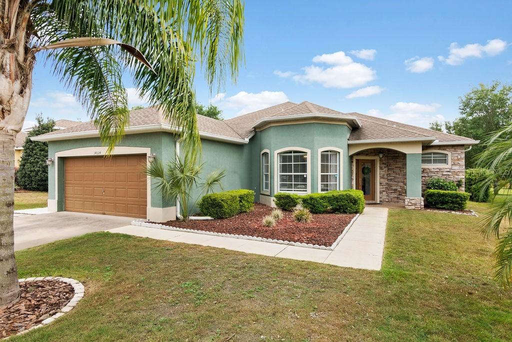 34024 Fortunado St., Sorrento, FL 32776