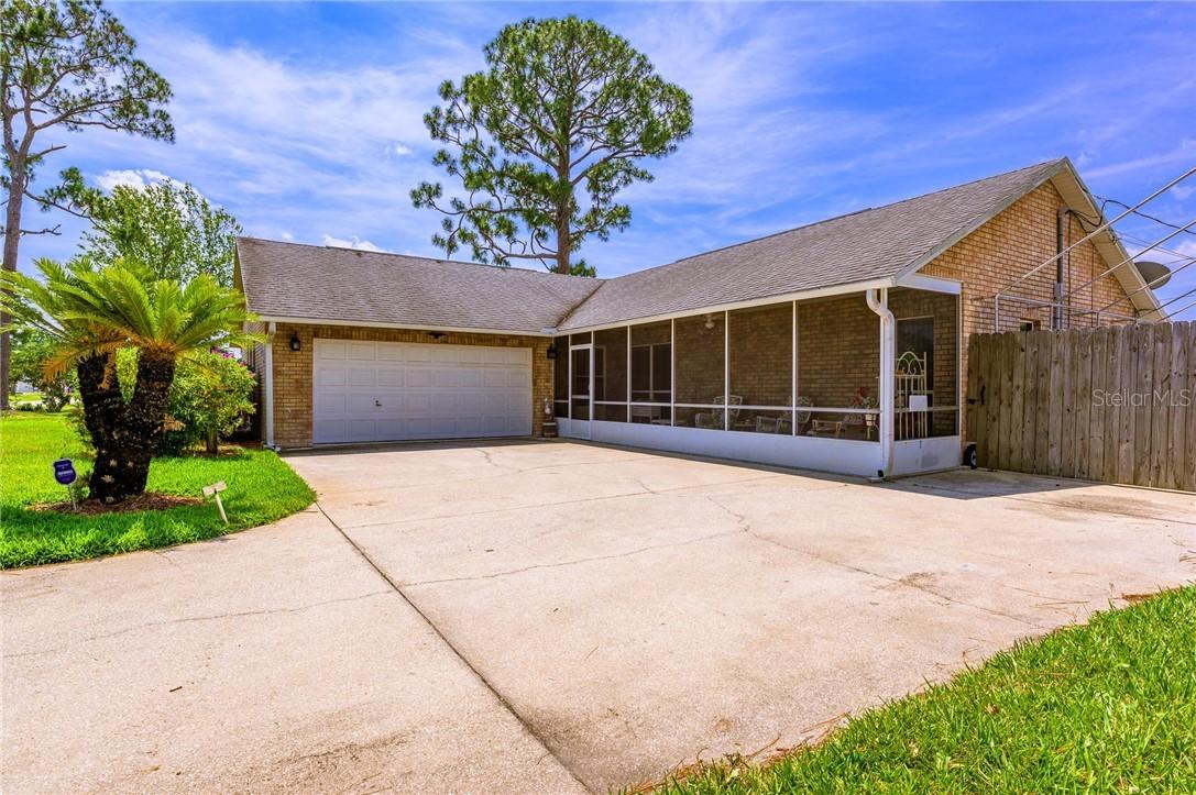 2916 Pine Tree Dr., Edgewater, FL 32141