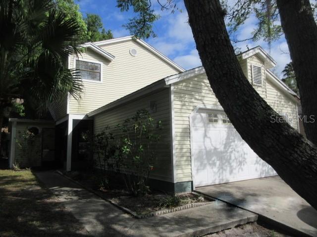 587 Portland Cir., Apopka, FL 32703