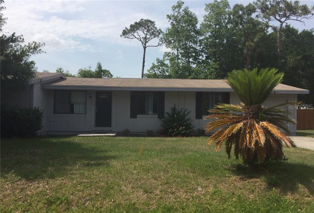 924 Poinsettia Dr, Chuluota, FL 32766