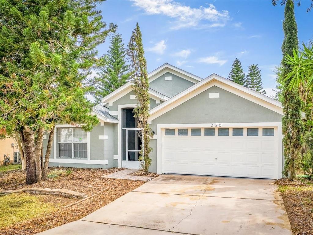 250 Sir Phillips Dr., Davenport, FL 33837