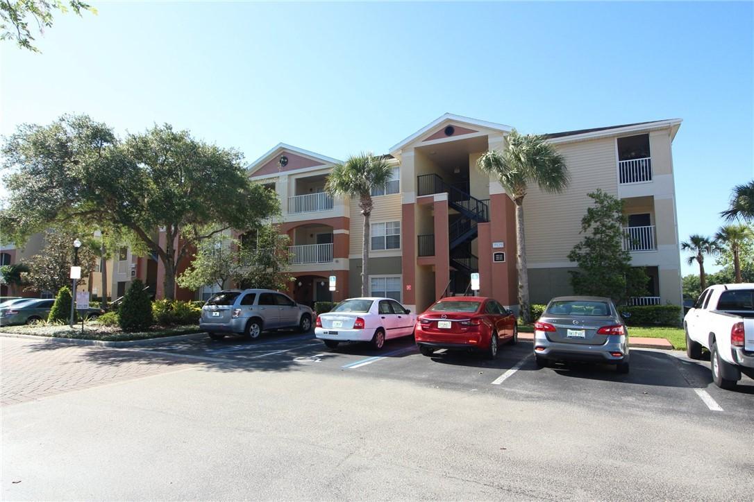 1929 Summer Club Dr. #313, Oviedo, FL 32765