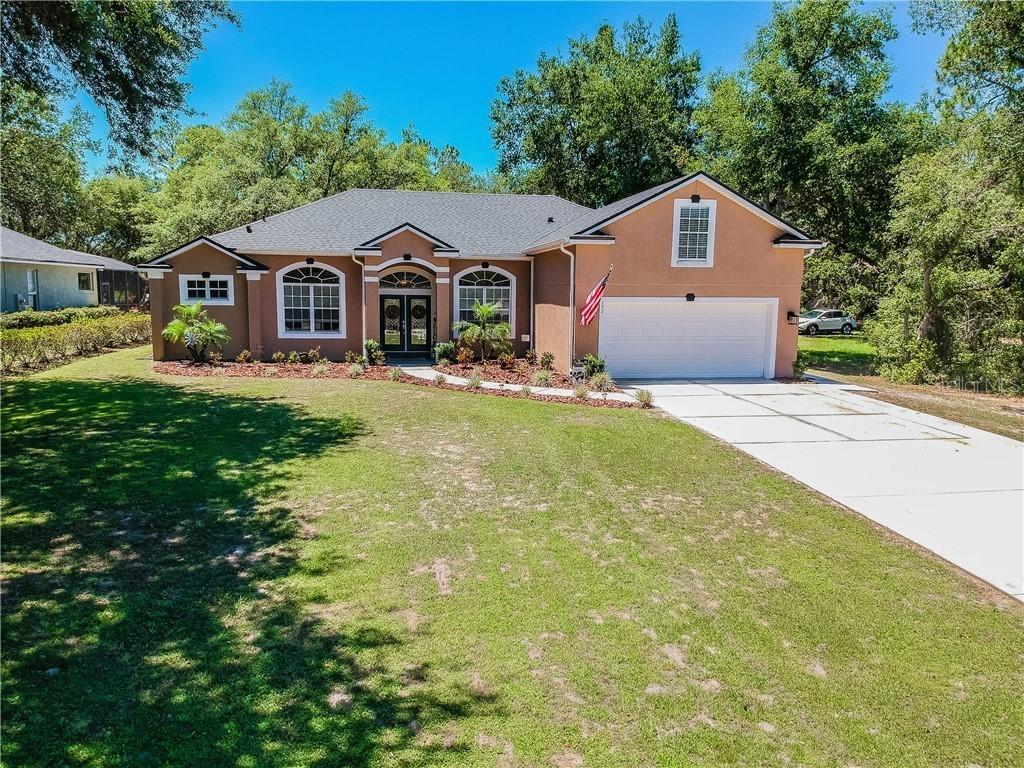 152 Lake Crescent Dr., Chuluota, FL 32766