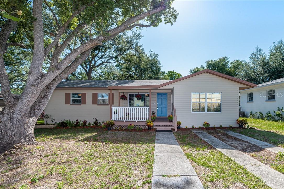 1333 Lakeview Dr, Clermont, FL 34711