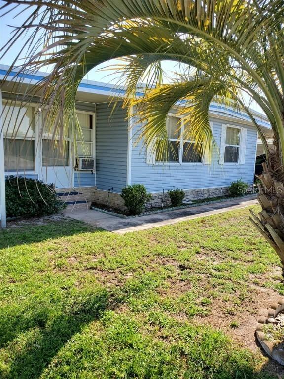 1305 Mohawk Cir., Tavares, FL 32778