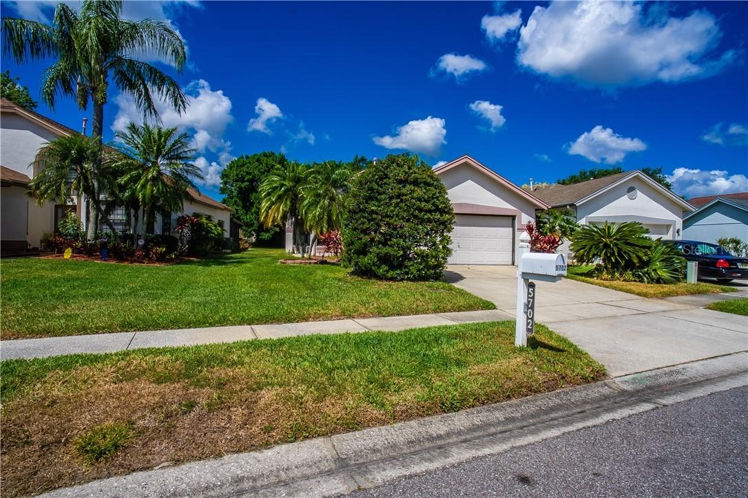 5702 Parkview Lake Dr., Orlando, FL 32821