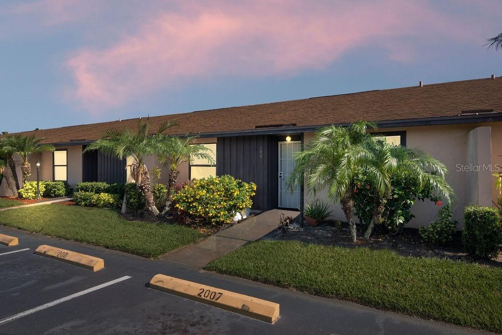 2007 Trinidad Ct., Kissimmee, FL 34741