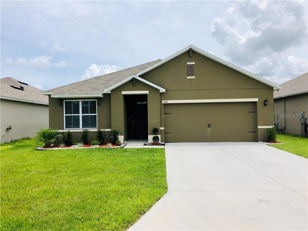 360 Holly Berry Dr., Davenport, FL 33897