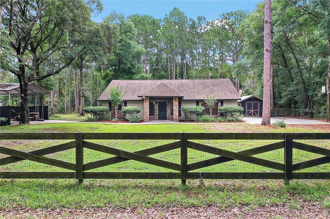 44140 West Rd., Altoona, FL 32702