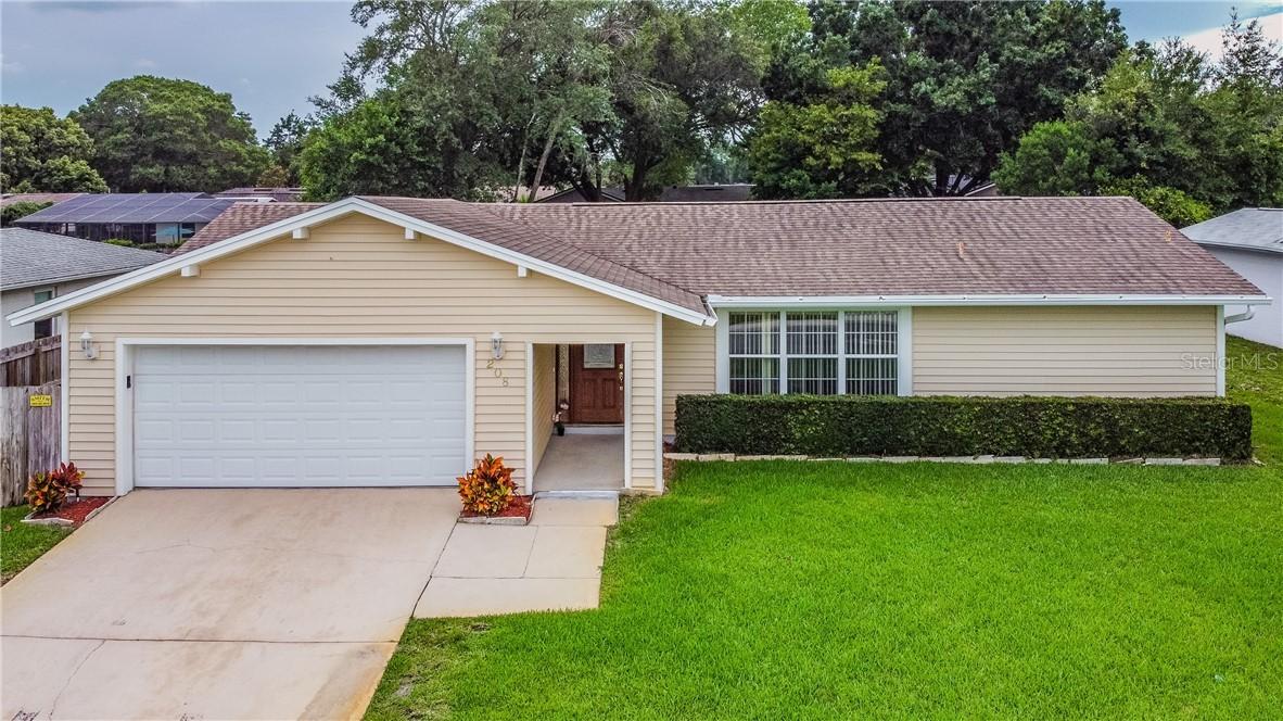 208 Holderness Dr., Longwood, FL 32779