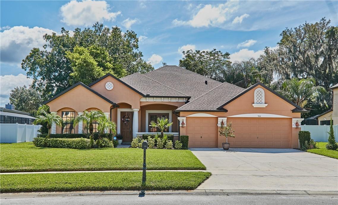 900 Country Charm Cir., Oviedo, FL 32765