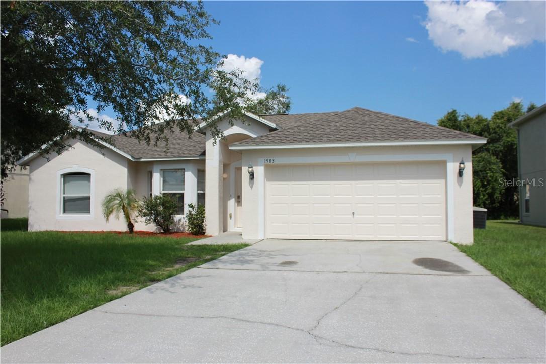 1903 Lakeview Pl., Poinciana, FL 34759